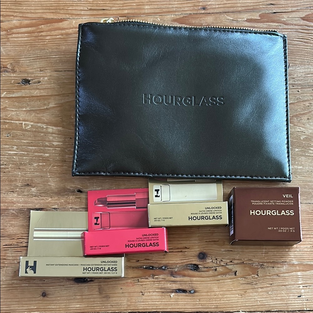 Hourglass Beauty Collection with metallic Pouch